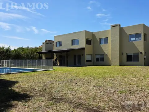 Casa en Alquiler sin muebles Santa Catalina, Villanueva