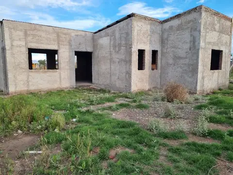 Casa en obra gruesa en Altos del Cerrito – USD 36.000