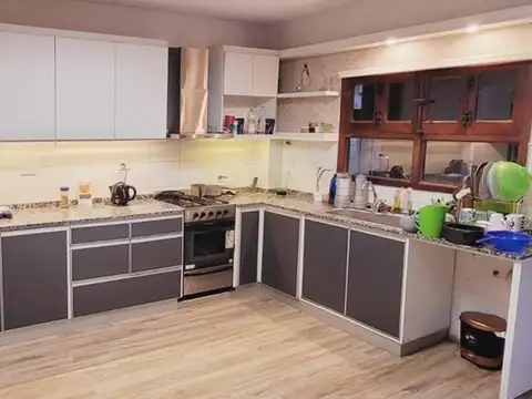 Casa en Venta en Barrio Parque Leloir, USD 210.000