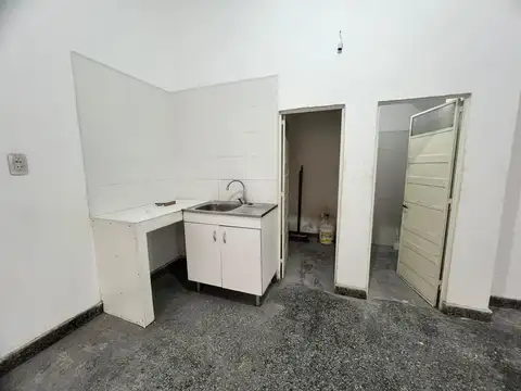Local en Alquiler en Villa Bonich, $ 700.000