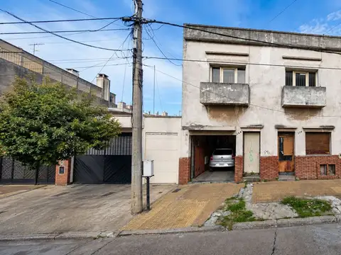 VENTA TERRENO CON DEPOSITO EN QUILMES OESTE