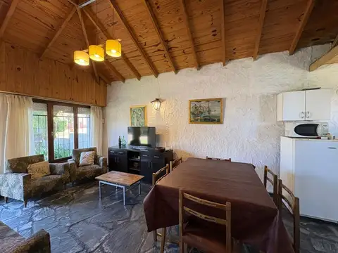 VENTA CASA 3 AMBIENTES A CUADRAS DEL MAR