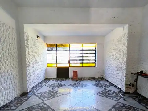 Depto Tipo Casa en Alquiler en Villa Gobernador Galvez, $ 445.000