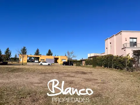 Terreno en Venta de 947,0 m2