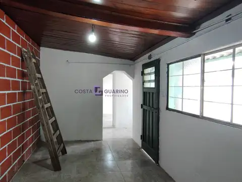 Departamento en Alquiler en Isidro Casanova, $ 250.000