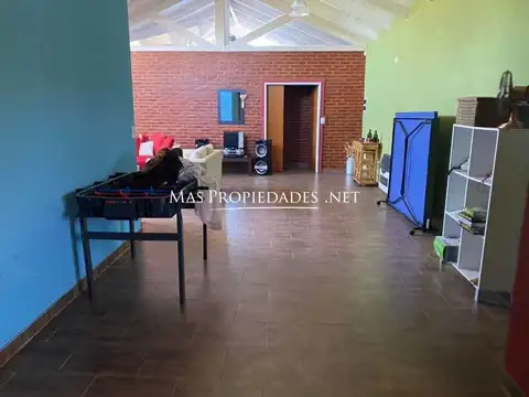 Casa 3 ambientes con 2 baños