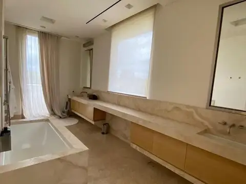 Casa en Venta en Pilara, USD 3.000.000