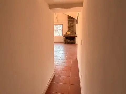Casa en Venta en Barrio El Cazador, USD 140.000