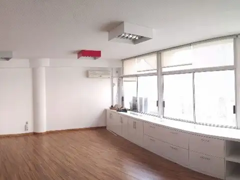 Oficina en Venta en Cordon , USD 90.000