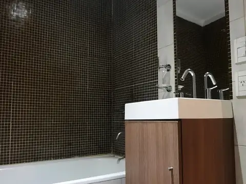 MARTIN ZAPATA 200, Piso 1