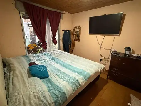 Casa 4 ambientes con 1 baño