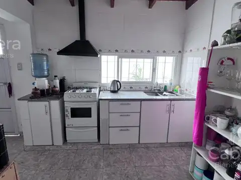 Casa 2 ambientes con 1 baño