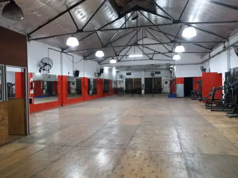 Local en Venta en Adrogue, USD 450.000