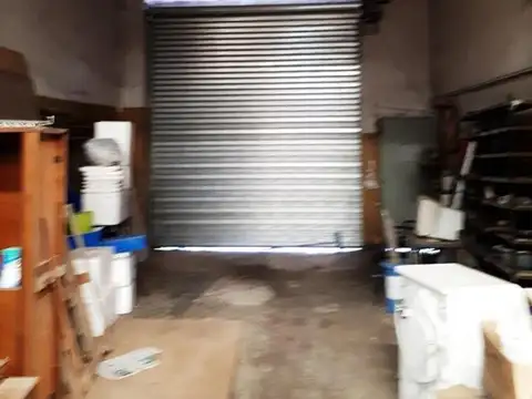 Apto Crédito Galpón Venta cubierto 256m2 en Villa Martelli