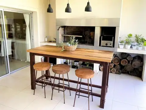 Casa en Venta en Saint Thomas Este Oeste - Canning
