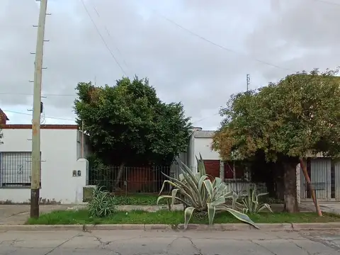 Casa - Venta - Argentina, Tres de Febrero - Fernande D'oliveira 4756