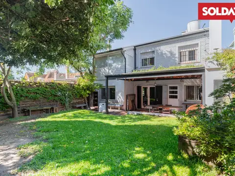 Casa en Venta en Vicente Lopez, 4 ambientes, dependencia, garage, ascensor. Excelente ubicación!