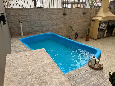 Avenida Juan Bautista Alberdi 200
