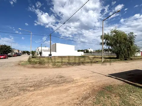 OPORTUNIDAD DE INVERSION | TERRENO EN ESQUINA EN ZONA DE CRECIMIENTO