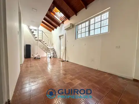 Depto Tipo Casa en Alquiler de 2 dormitorios