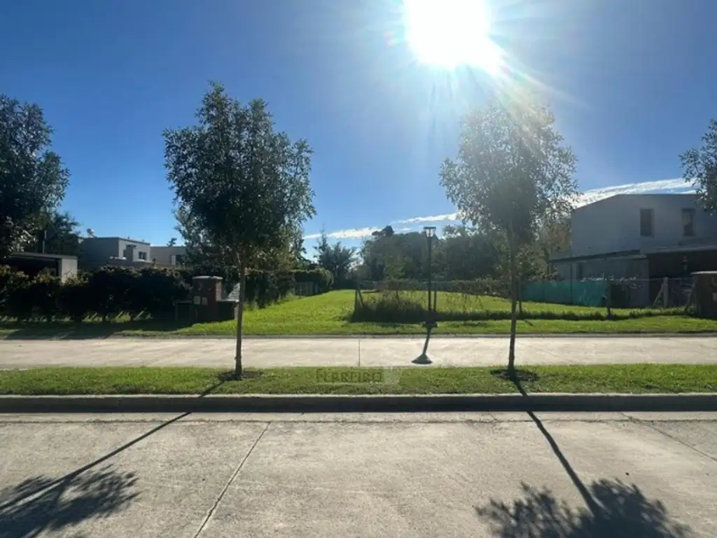 Terreno - 870  m² Total