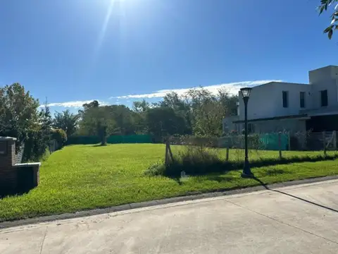 VENTA DE LOTE EN EL BARRIO CERRADO LA CANDELARIA,BELLA VISTA - Foto 0