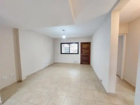 Departamento en Alquiler en Maipú, $ 700.000