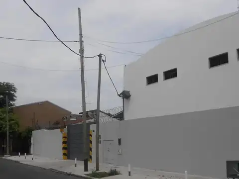 Planta Industrial 1800m² en Villa Martelli | Doble Acceso y 