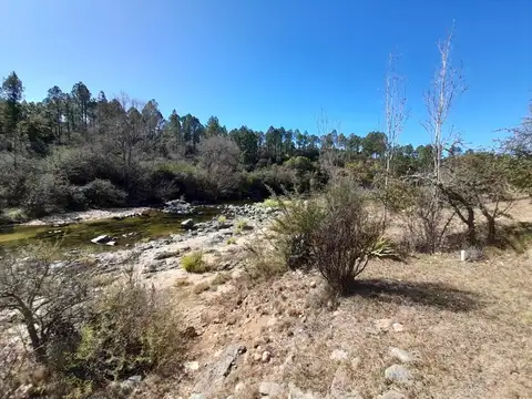 VENTA TERRENO LOS REARTES