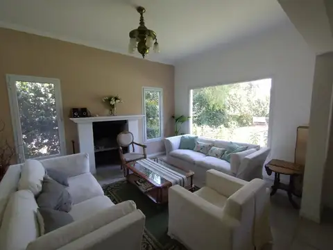 Casa en Venta en B° La Escondida, Bella Vista