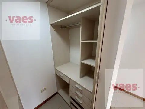 ALQUILER – Departamento de 3 dormitorios con cochera y amenities en Barrio General Paz
