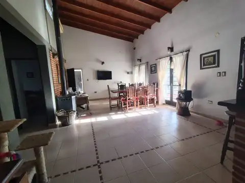 Casa en Venta en Lisandro Olmos Etcheverry, USD 105.000