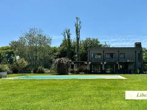 Casa en Venta en Chacras Del Molino, USD 195.000