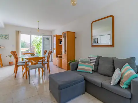 Depto Tipo Casa 3 ambientes con 1 baño
