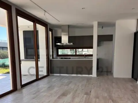 Casa en Alquiler de 3 dormitorios