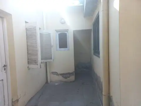 VENTA DE CASA A REFACCIONAR -AV.COLÓN NORTE Nº 153