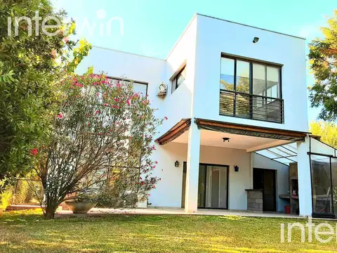 Casa - 6 ambientes - Villa Olivos - Garín - Venta