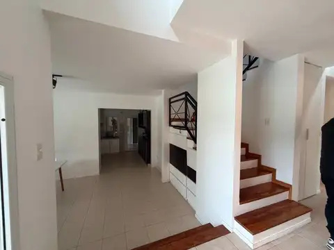 Casa en Venta en San Vicente, USD 330.000