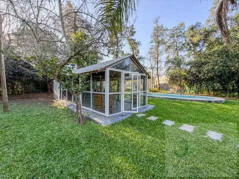 Casa en Venta con 4 cocheras
