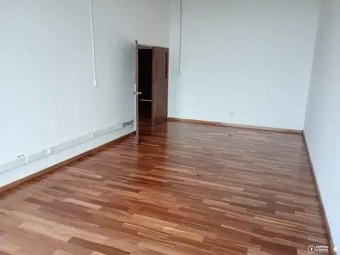 Oficina en Alquiler 20 años