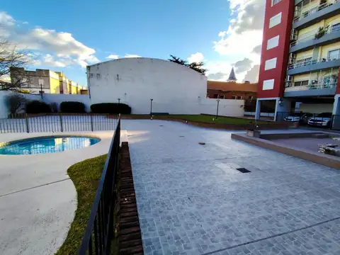 ALQUILER FLORESTA 4 AMB COCHERA SEGURIDAD PILETA