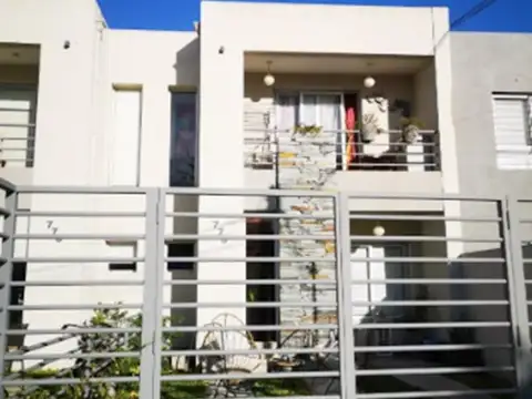 DUPLEX VENTA ITUZAINGO