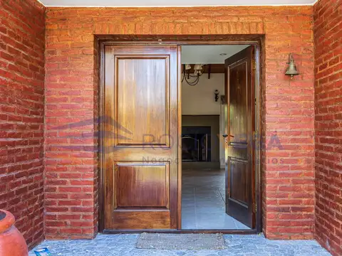 Casa en Venta en Santa Ana, USD 390.000