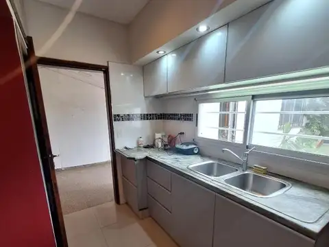 Depto Tipo Casa en Venta en Bernal Oeste, USD 65.000