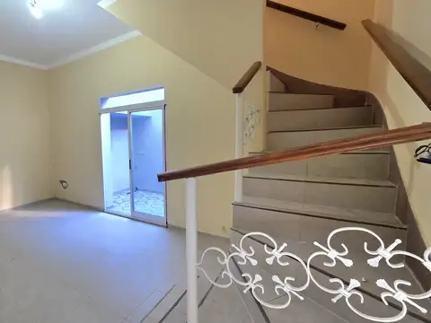 PH en Venta 4 Ambientes Reciclado | Patio y Terraza | Centro Lomas de Zamora