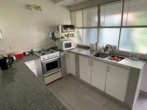 Depto Tipo Casa en Venta en Martínez, USD 225.000