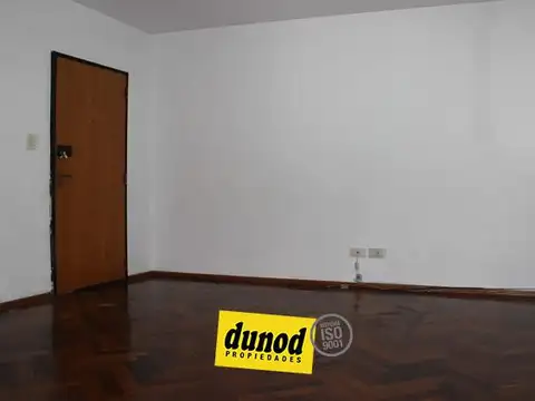 Departamento en Alquiler en Barrio España y Hospitales, $ 550.000