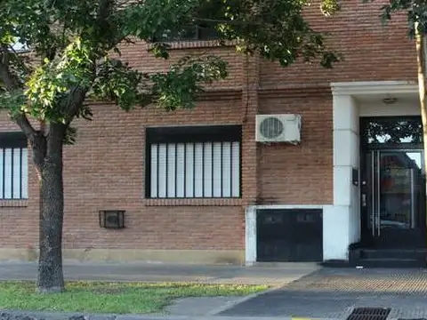 GABOTO AL 1900 ALQUILER DEPARTAMENTO 2 DORMITORIOS CON COCHERA EN ROSARIO BARRIO ESPAÑA Y HOSPITALES