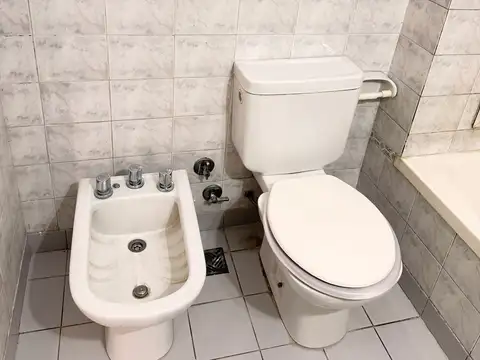 Alquiler departamento 3 ambientes.