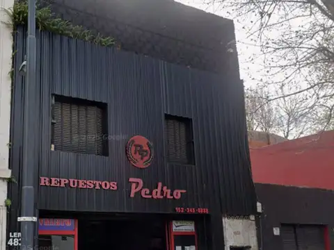 Galpon Sobre Terreno Propio 8,71 X21,38 en Dos Plantas, zona de Repuestos